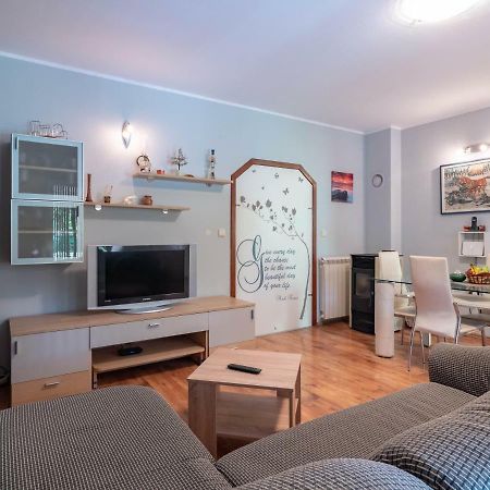 Apartman Arijana 3 메덜린 외부 사진