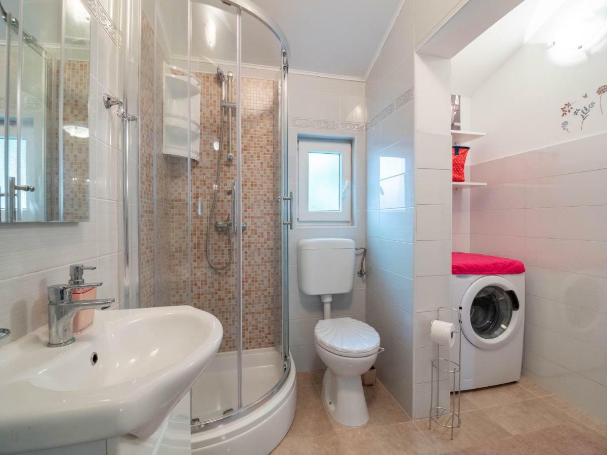 Apartman Arijana 3 메덜린 외부 사진